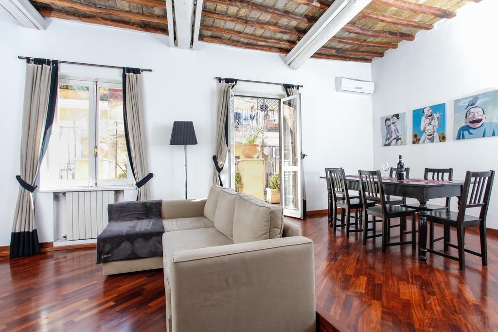 Pantheon Square Family Apartment โรม ภายนอก รูปภาพ